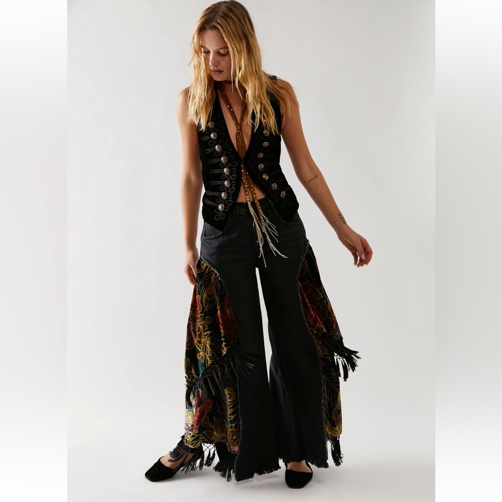 We The Free Just Frills Low Rise Wide Leg Jeans